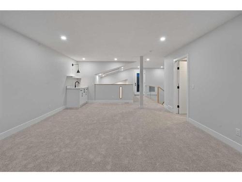 1725 23 Avenue Nw, Calgary, AB - Indoor Photo Showing Other Room