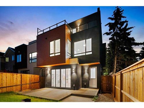 1725 23 Avenue Nw, Calgary, AB - Outdoor With Exterior