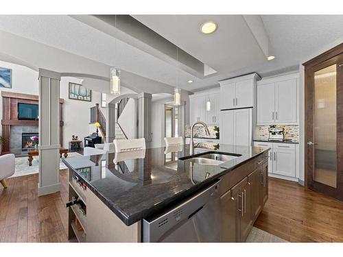 16 Westpark Court Sw, Calgary, AB - Indoor Photo Showing Kitchen With Double Sink With Upgraded Kitchen