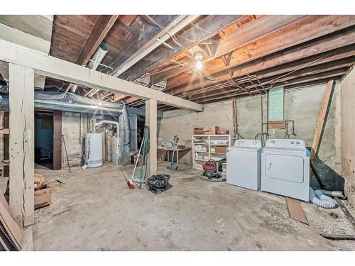 2525 16A Street Se, Calgary, AB - Indoor Photo Showing Laundry Room