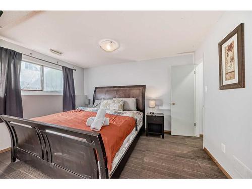 3232 19 Avenue Se, Calgary, AB - Indoor Photo Showing Bedroom