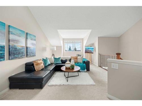 245 Springbank Terrace Sw, Calgary, AB - Indoor Photo Showing Living Room