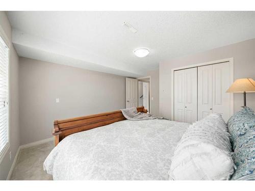 245 Springbank Terrace Sw, Calgary, AB - Indoor Photo Showing Bedroom