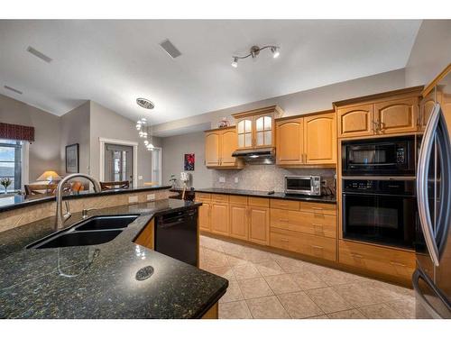 29 Panorama Hills Heights Nw, Calgary, AB - Indoor Photo Showing Kitchen With Double Sink