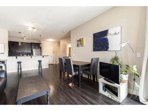 3206-15 Sunset Square, Cochrane, AB - Indoor Photo Showing Dining Room