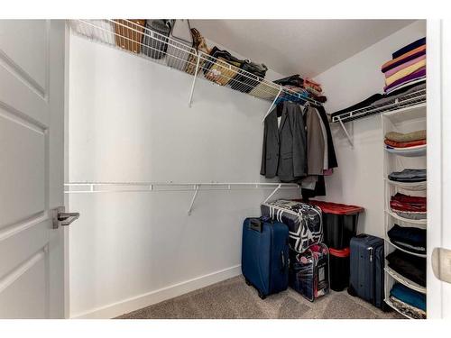 4512 84 Avenue Ne, Calgary, AB - Indoor With Storage