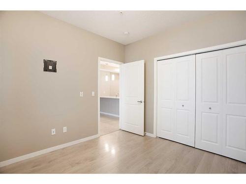 107-30 Mahogany Mews Se, Calgary, AB - Indoor Photo Showing Other Room