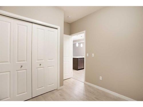 107-30 Mahogany Mews Se, Calgary, AB - Indoor Photo Showing Other Room