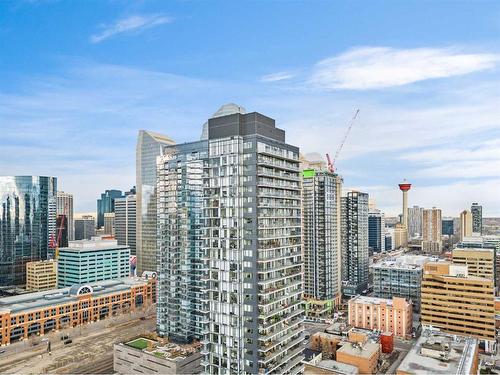 907-1010 6 Street Sw, Calgary, AB - Outdoor With Facade With View