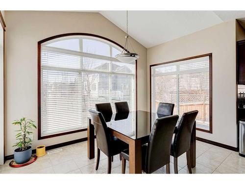 621 Cavendish Beach Bay, Chestermere, AB - Indoor Photo Showing Dining Room