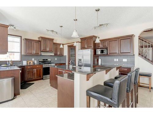 621 Cavendish Beach Bay, Chestermere, AB - Indoor Photo Showing Kitchen With Stainless Steel Kitchen With Upgraded Kitchen