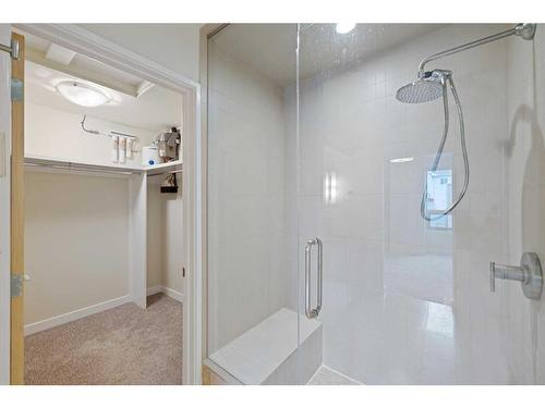 304-701 3 Avenue Sw, Calgary, AB - Indoor Photo Showing Bathroom