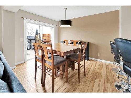 233 Sunset Heights, Cochrane, AB - Indoor Photo Showing Dining Room