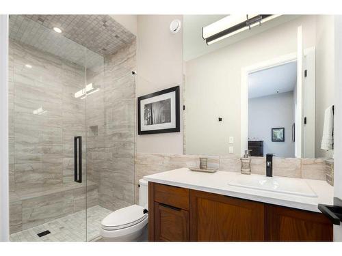 2858 77 Street Sw, Calgary, AB - Indoor Photo Showing Bathroom