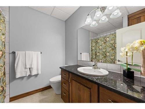 43 Vantage Crescent, Olds, AB - Indoor Photo Showing Bathroom