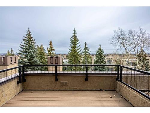 9-211 Village Terrace Sw, Calgary, AB - Outdoor With Balcony