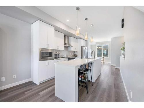 706 Sage Hill Grove Nw, Calgary, AB - Indoor Photo Showing Kitchen With Upgraded Kitchen
