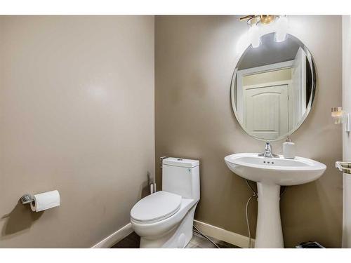 1054 Carrington Boulevard Nw, Calgary, AB - Indoor Photo Showing Bathroom