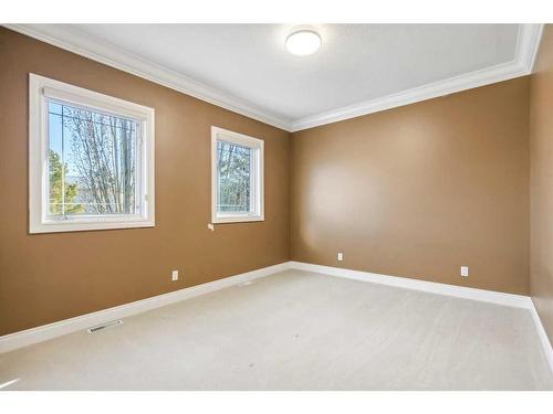 5519 Baroc Road Nw, Calgary, AB - Indoor Photo Showing Other Room