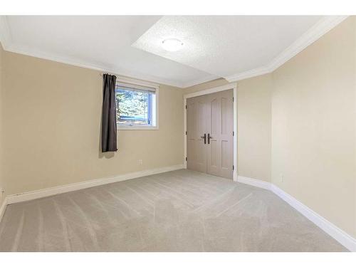 5519 Baroc Road Nw, Calgary, AB - Indoor Photo Showing Other Room