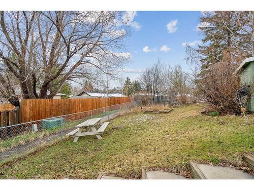 5627 Dalcastle Rise Nw, Calgary, AB - Outdoor