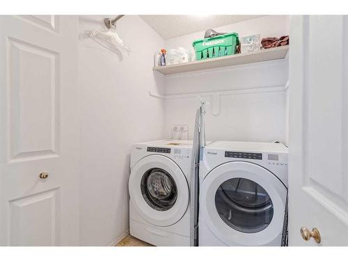 716 53 Avenue Sw, Calgary, AB - Indoor Photo Showing Laundry Room
