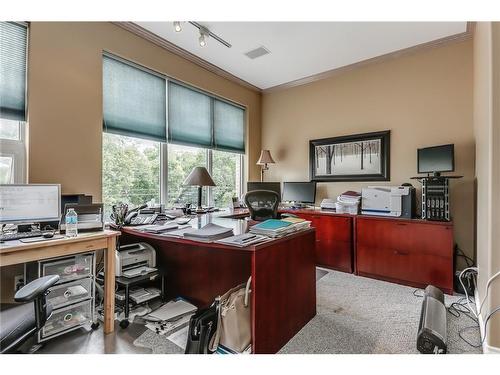 912 Memorial Drive Nw, Calgary, AB - Indoor Photo Showing Office