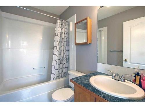 98 Saddleback Road Ne, Calgary, AB - Indoor Photo Showing Bathroom
