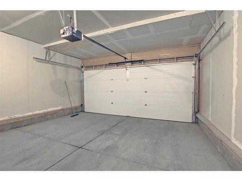 98 Saddleback Road Ne, Calgary, AB - Indoor Photo Showing Garage