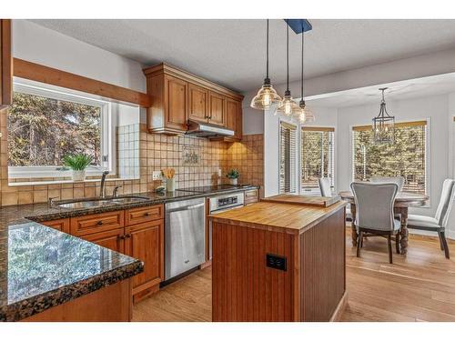 17 Ridge Road, Canmore, AB - Indoor Photo Showing Kitchen With Double Sink