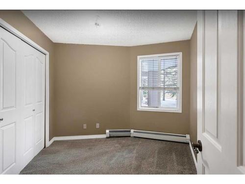 103-4000 Somervale Court Sw, Calgary, AB - Indoor Photo Showing Other Room