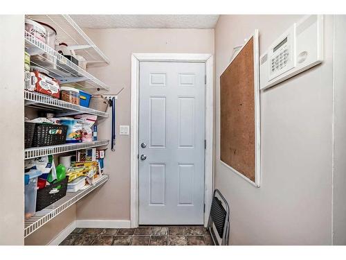1328 Pennsburg Road Se, Calgary, AB - Indoor Photo Showing Other Room