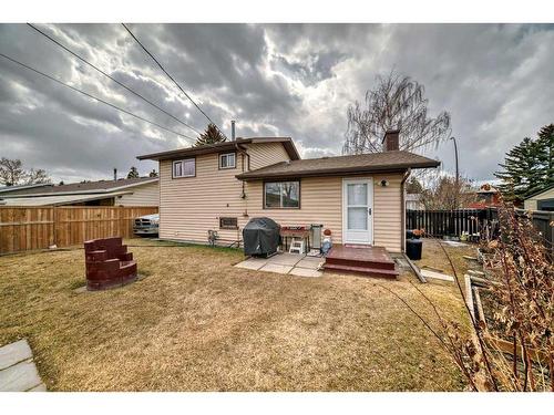 1328 Pennsburg Road Se, Calgary, AB - Outdoor With Exterior
