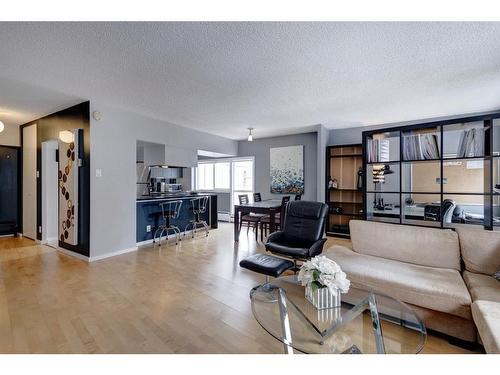 604-1209 6 Street Sw, Calgary, AB - Indoor Photo Showing Living Room