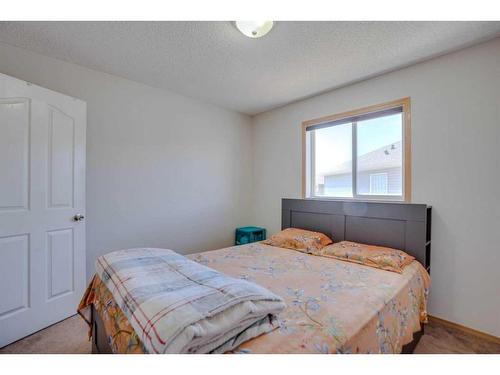 77 Taralea Green Ne, Calgary, AB - Indoor Photo Showing Bedroom