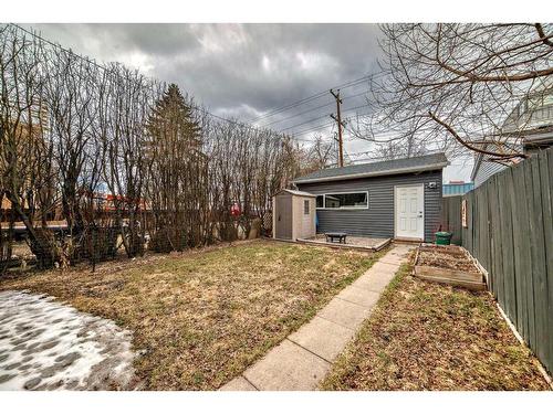 1612 Bowness Road Nw, Calgary, AB - Outdoor