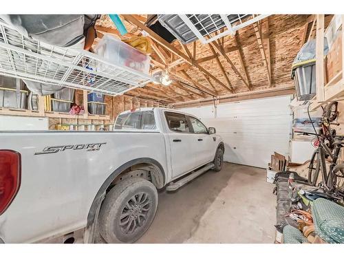 1612 Bowness Road Nw, Calgary, AB - Indoor Photo Showing Garage