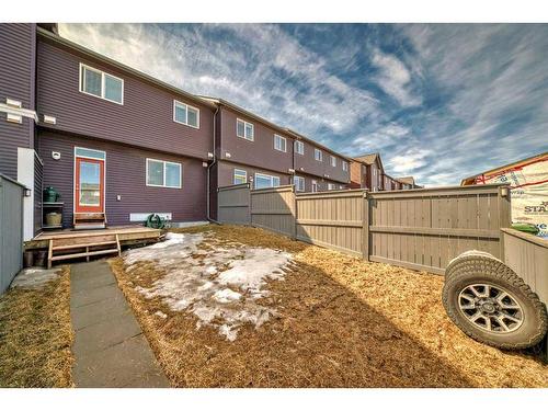 334 Belmont Avenue Sw, Calgary, AB - Outdoor With Exterior