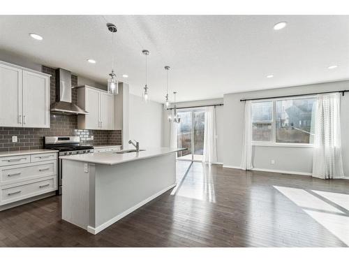 29 Nolanhurst Heights Nw, Calgary, AB - Indoor Photo Showing Kitchen With Upgraded Kitchen