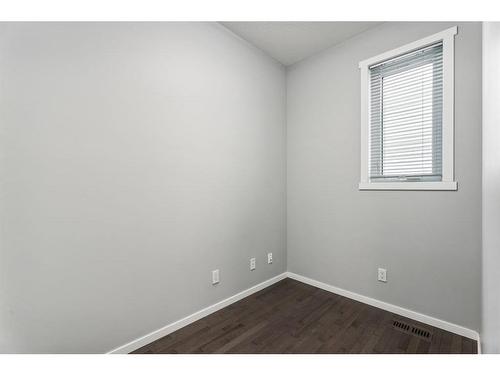 29 Nolanhurst Heights Nw, Calgary, AB - Indoor Photo Showing Other Room