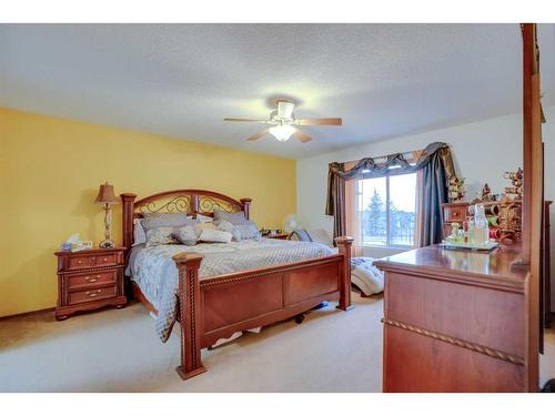 795 Auburn Bay Heights Se, Calgary, AB - Indoor Photo Showing Bedroom