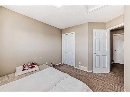 85 Saddlemont Road Ne, Calgary, AB - Indoor Photo Showing Bedroom