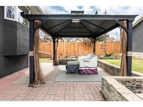 2515 19A Street Sw, Calgary, AB - Outdoor With Exterior