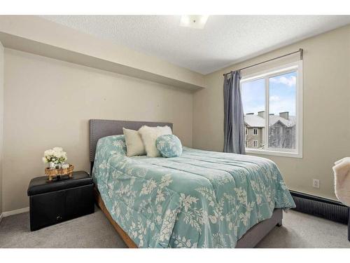 2316-2600 66 Street Ne, Calgary, AB - Indoor Photo Showing Bedroom
