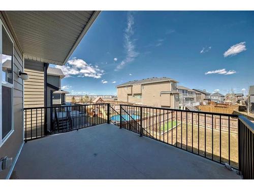 554 Sherwood Boulevard Nw, Calgary, AB - Outdoor With Exterior