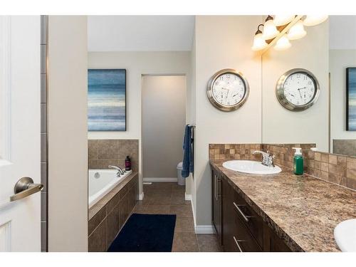 288 Viewpointe Terrace, Chestermere, AB - Indoor Photo Showing Bathroom