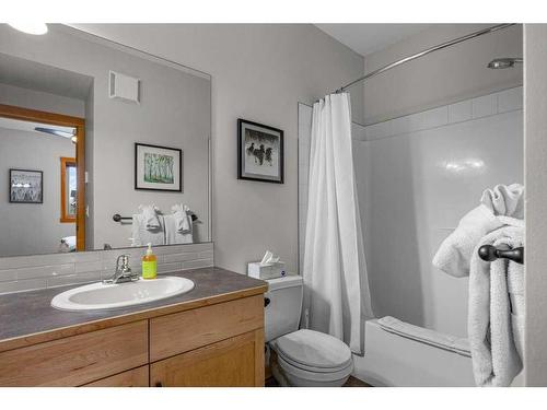 226-101 Montane Road, Canmore, AB - Indoor Photo Showing Bathroom