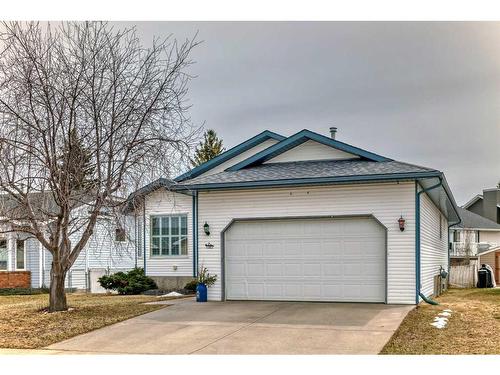 245 Maple Grove Crescent, Strathmore, AB - Outdoor