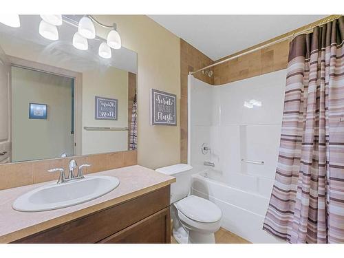 50 Auburn Shores Way Se, Calgary, AB - Indoor Photo Showing Bathroom