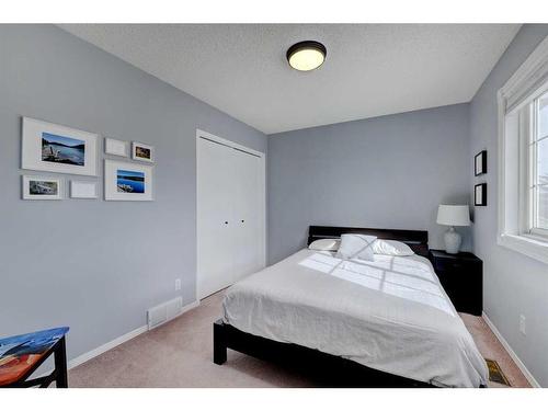 270 Valley Brook Circle Nw, Calgary, AB - Indoor Photo Showing Bedroom